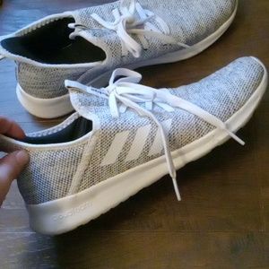 Adidas cloud foam sneaker